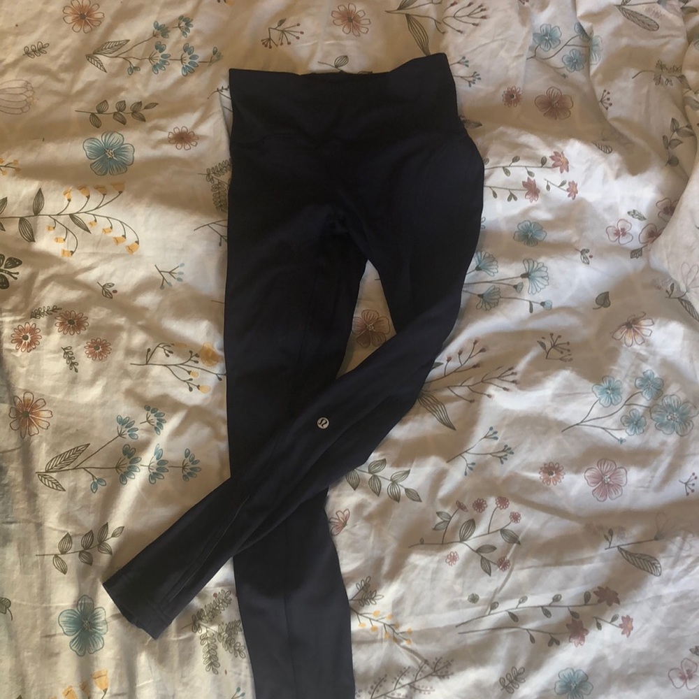 Size 4 Navy blue LuLu lemon leggings